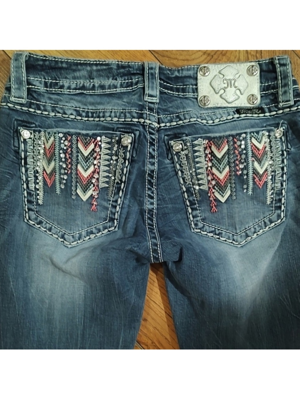 Gorgeous Miss Me Signature Ankle Skinny Jeans with Embellishments 29” Inseam